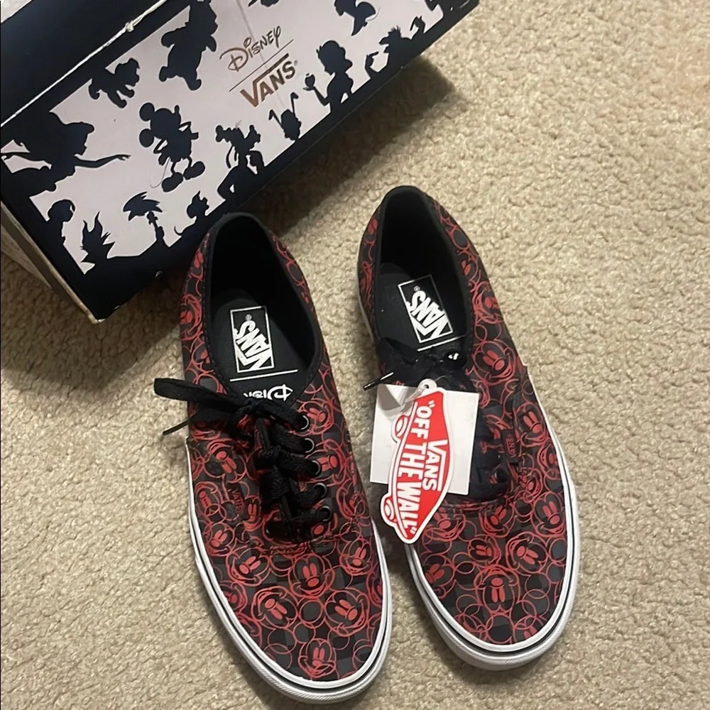 Disney Mickey (checkered) Vans Black Shoe with Box - Picture 4 of 10